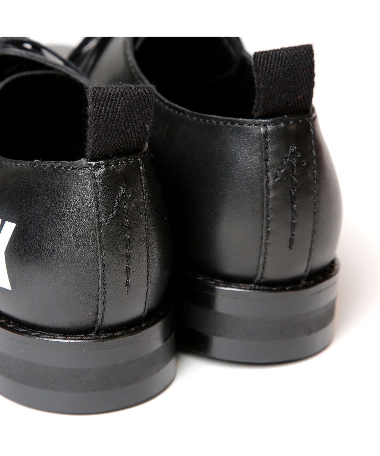 UK OFFICER - Black Leather